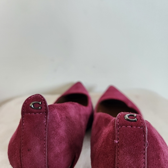 Coach Velvet Maroon Heels Pumps Point Closed Toe Stiletto 3.5" Heel Sz 8 DEFECTS - Picture 10 of 16
